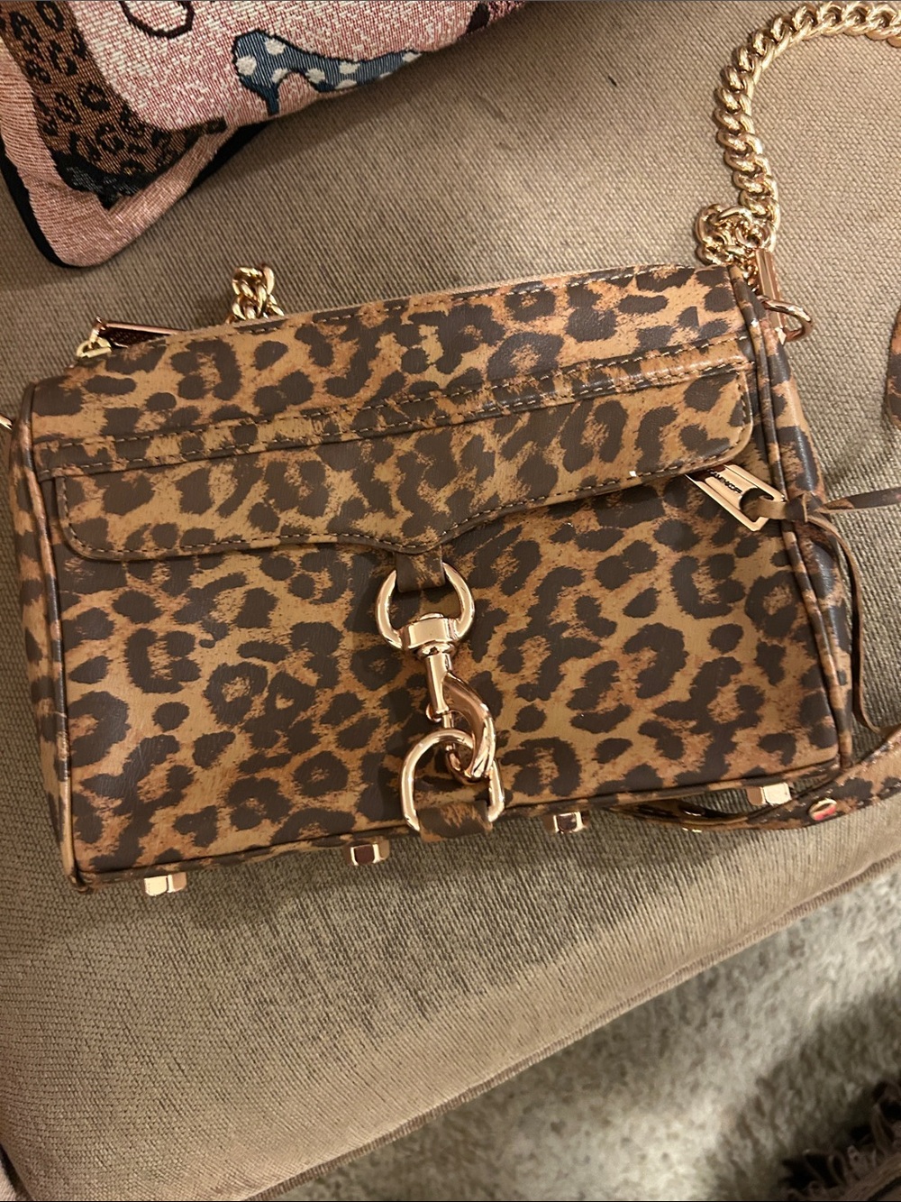 Leopard Print Shoulder Bag with Gold Chain Strap